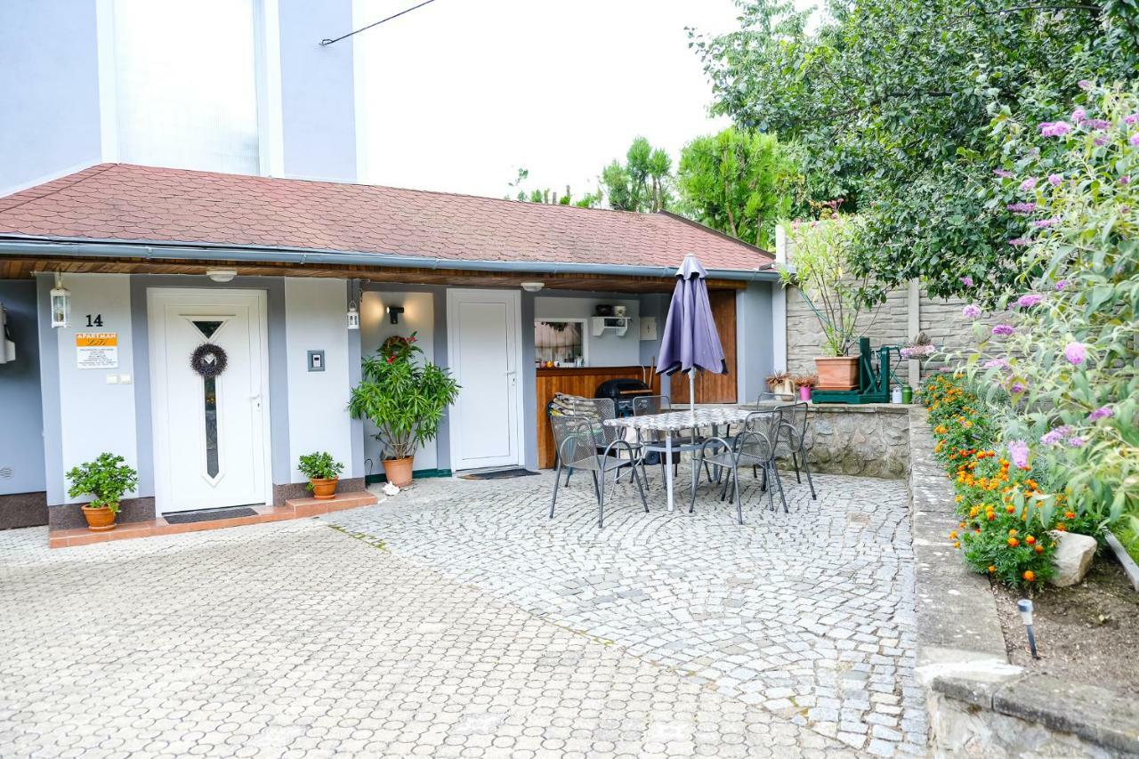 Apartment Livi Mikulov Exterior foto